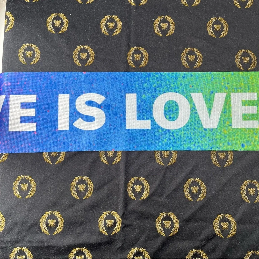Love is love San Jose Earthquakes pride scarf